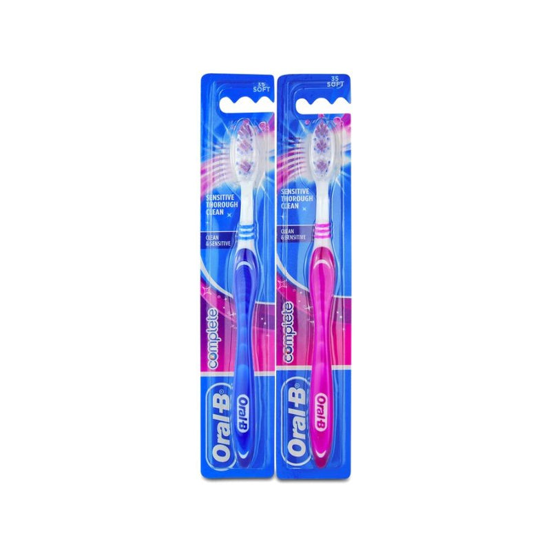 Oral B Complete Toothbrush Clean & Sensitive 35 Soft <br> Pack size: 12 x 1 <br> Product code: 303033